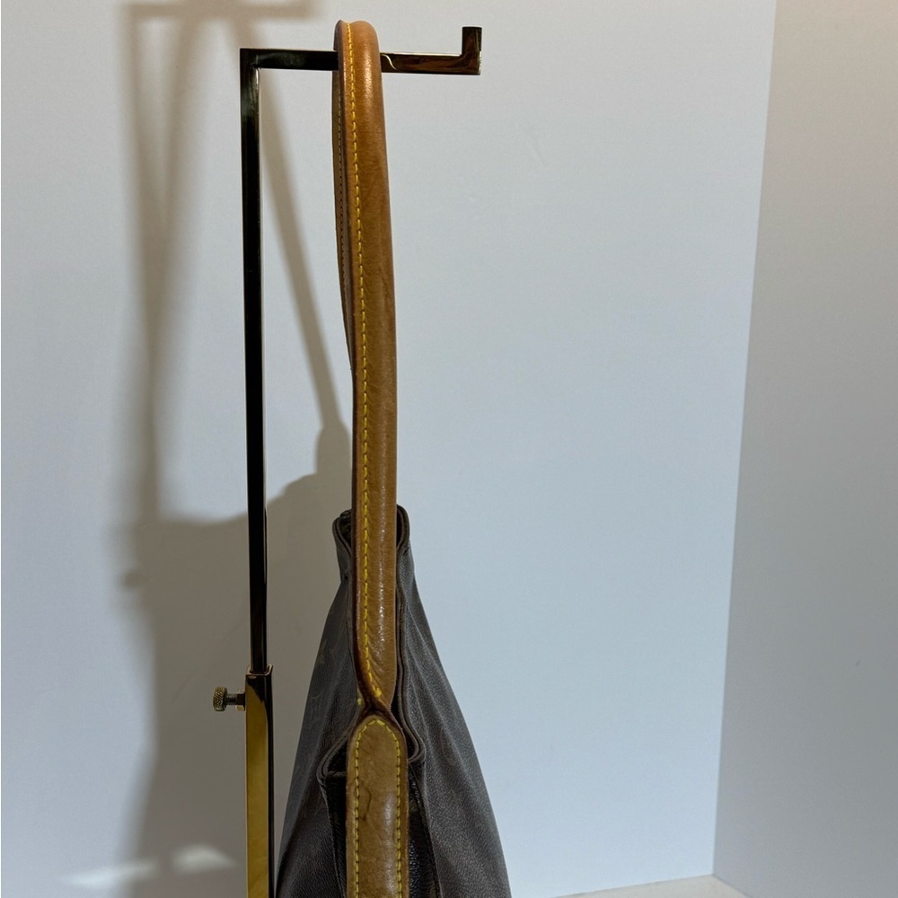 Louis Vuitton Brown Monogram Looping Shoulder Bag - Picture 4 of 15